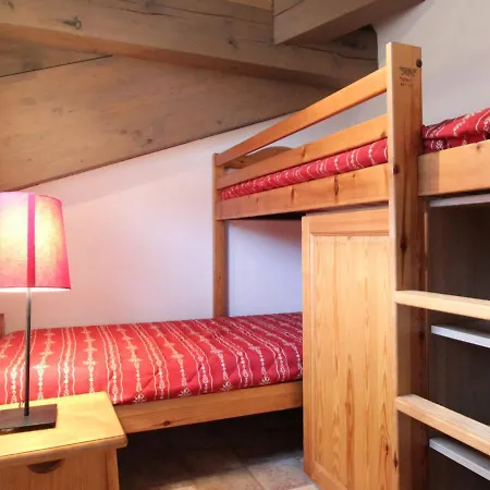 Apartment Pour 6 Au Pied Des Pistes Avec Parking, Balcon Et Wifi - Val Cenis - Fr-1-508-129