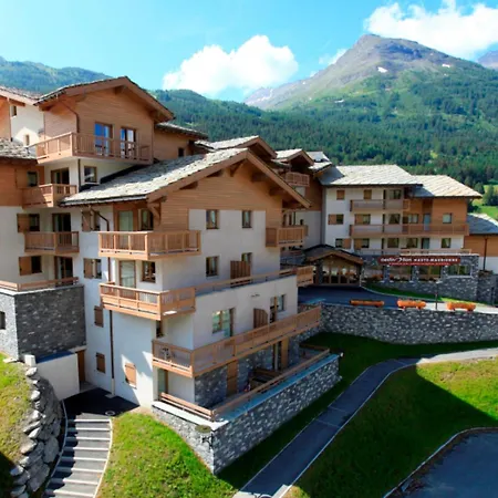 Pour 6 Au Pied Des Pistes Avec Parking, Balcon Et Wifi - Val Cenis - Fr-1-508-129 Lanslevillard